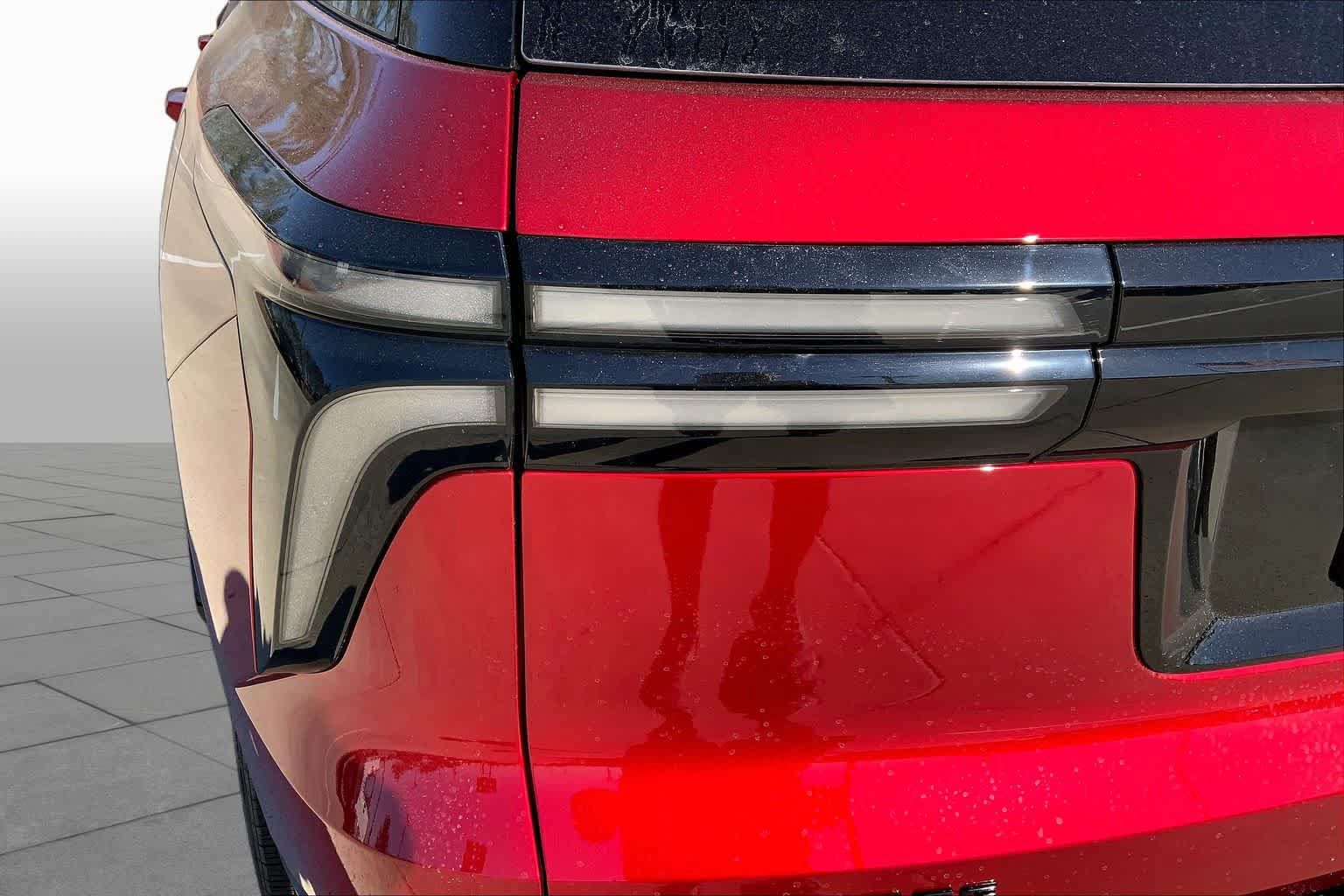 New 2026 Chevrolet Traverse RS w/ LPO, Floor Liner Package FWD image 14