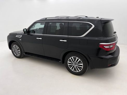 Used 2022 Nissan Armada SL w/ Captain's Chairs Package image 10