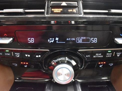 Used 2023 Acura MDX SH-AWD w/ Technology Package image 28