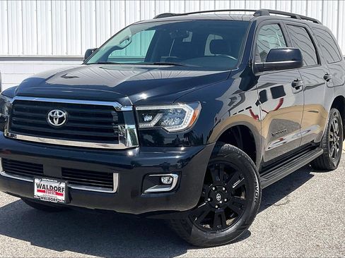 Used 2019 Toyota Sequoia TRD Sport w/ TRD Sport Premium Package AWD/4WD image 2
