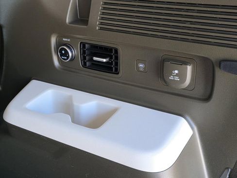 Used 2025 Hyundai Santa Fe Calligraphy image 13