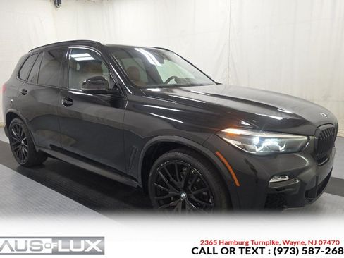 Used 2021 BMW X5 xDrive40i w/ M Sport Package AWD/4WD image 1