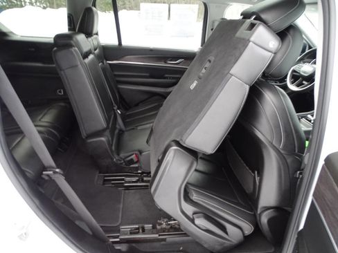 Used 2023 Jeep Grand Cherokee L Limited w/ Luxury Tech Group II image 46