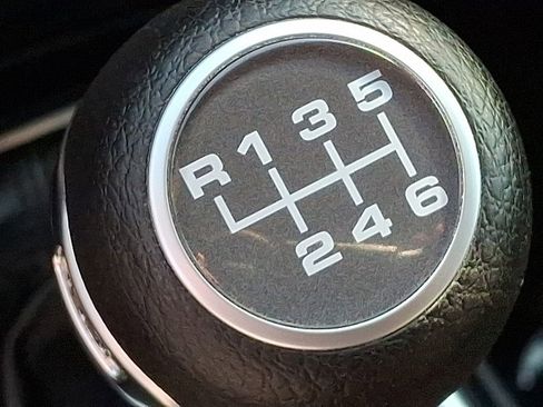 Used 2023 Jeep Wrangler Sport S image 19