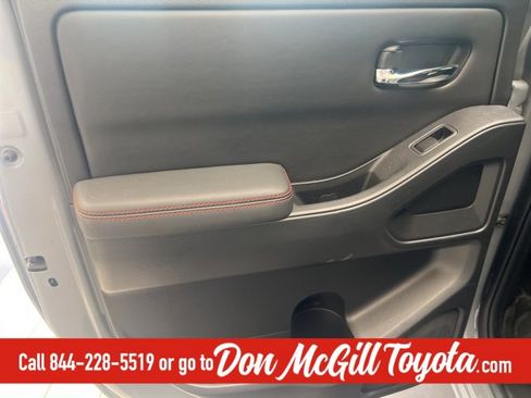 Used 2022 Nissan Frontier Pro-X image 14