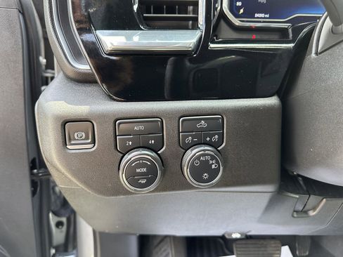 Used 2024 Chevrolet Silverado 1500 LT image 22