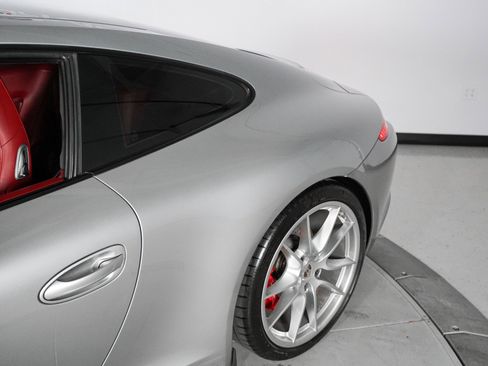 Used 2013 Porsche 911 Carrera S RWD image 3