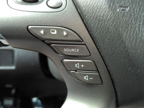 Used 2019 Nissan Murano SV image 34