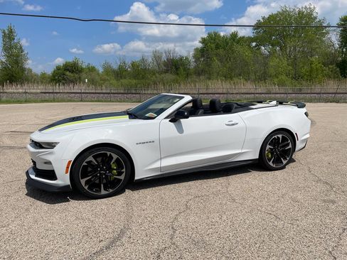 Used 2023 Chevrolet Camaro SS RWD image 14
