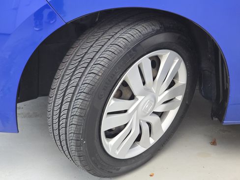 Used 2016 Honda Fit LX image 30