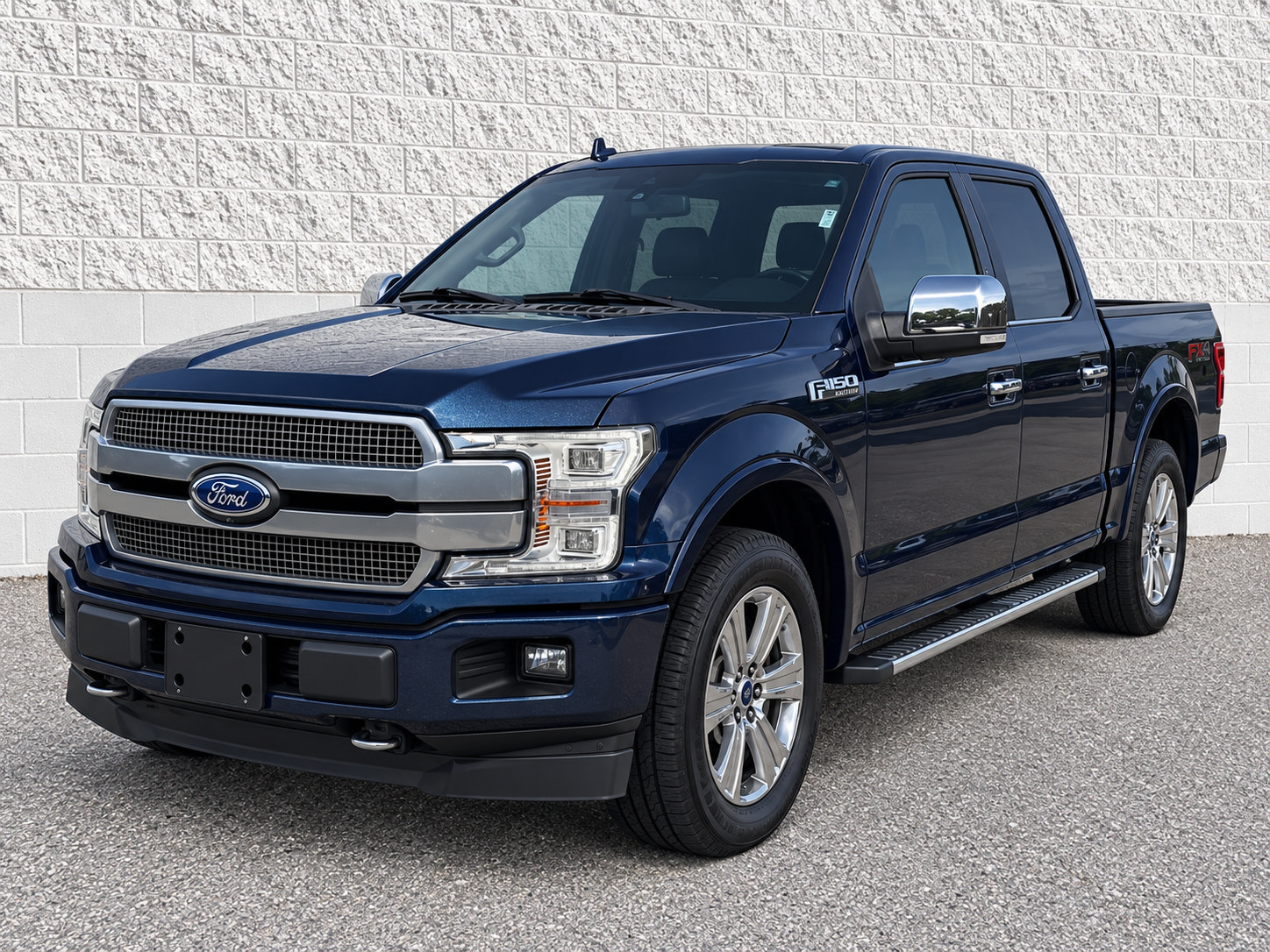 Used 2019 Ford F150 Platinum w/ Equipment Group 701A Luxury AWD/4WD image 1