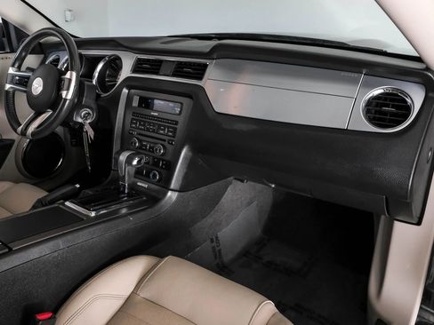 Used 2010 Ford Mustang GT image 11
