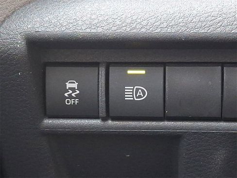 Used 2022 Toyota Sienna LE image 23