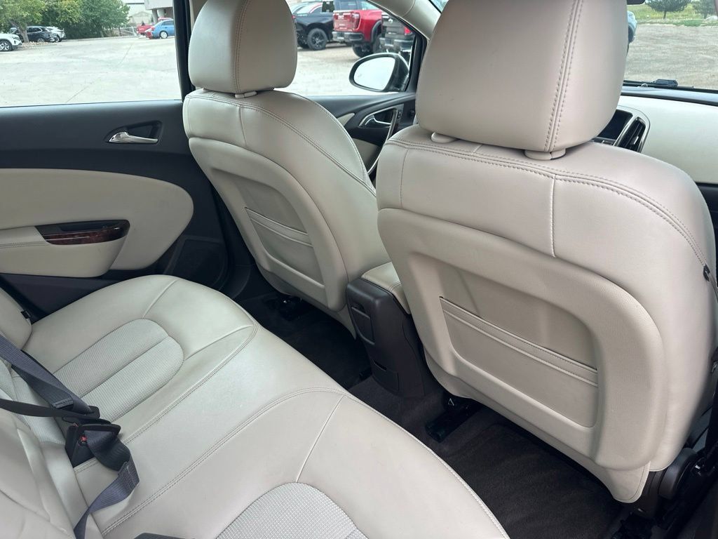 Certified 2013 Buick Verano Convenience FWD image 21