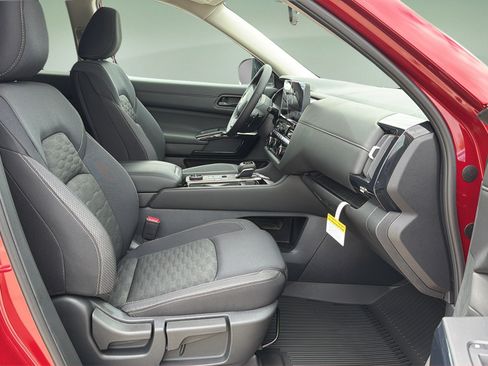 New 2026 Nissan Pathfinder SV AWD/4WD image 11