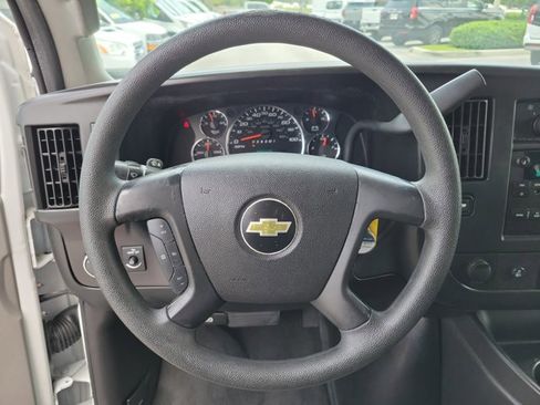 Used 2016 Chevrolet Express 3500 LT w/ LT Preferred Equipment Group RWD image 28