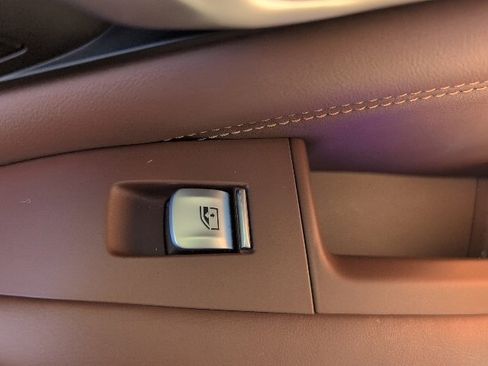 Certified 2023 BMW X7 xDrive40i w/ Premium Package image 24