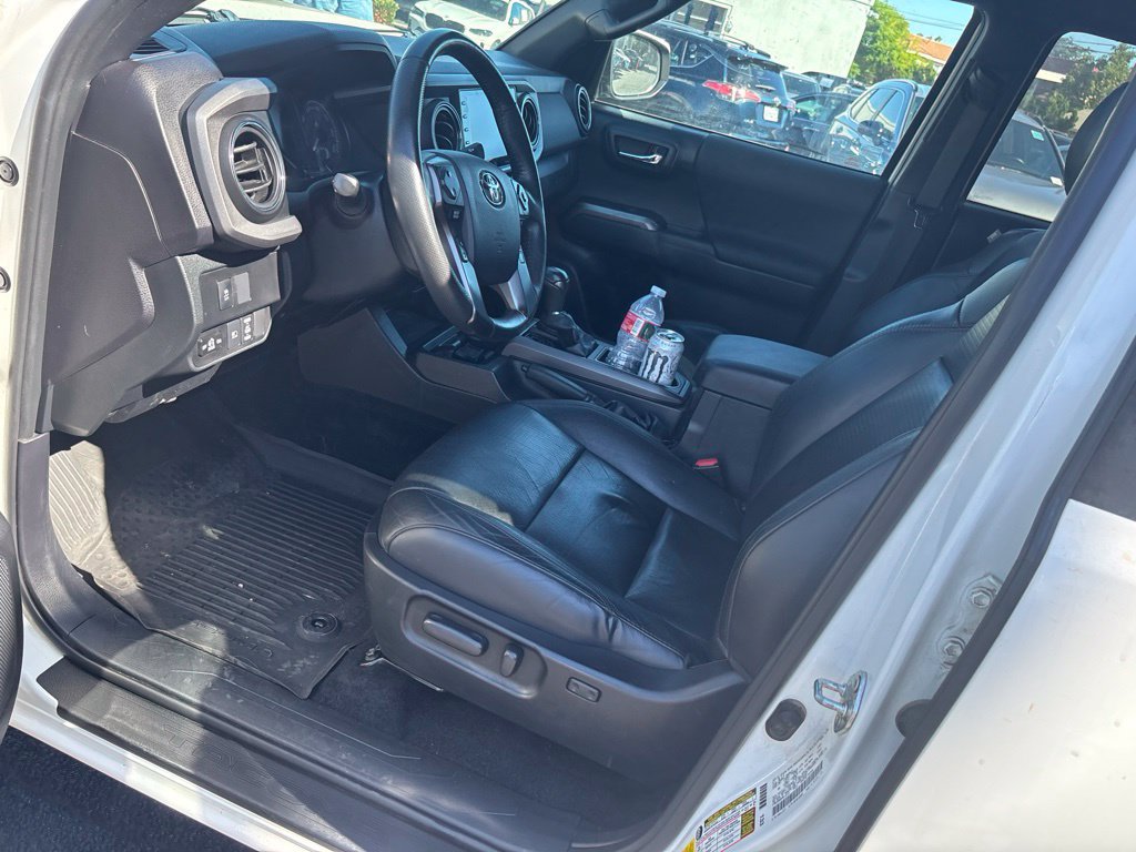Used 2021 Toyota Tacoma TRD Off-Road w/ TRD Premium Off Road Package AWD/4WD image 14