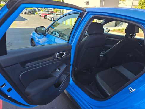 Used 2023 Honda Civic Sport image 18
