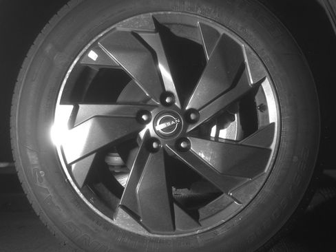 Used 2025 Nissan Rogue SV AWD/4WD image 13