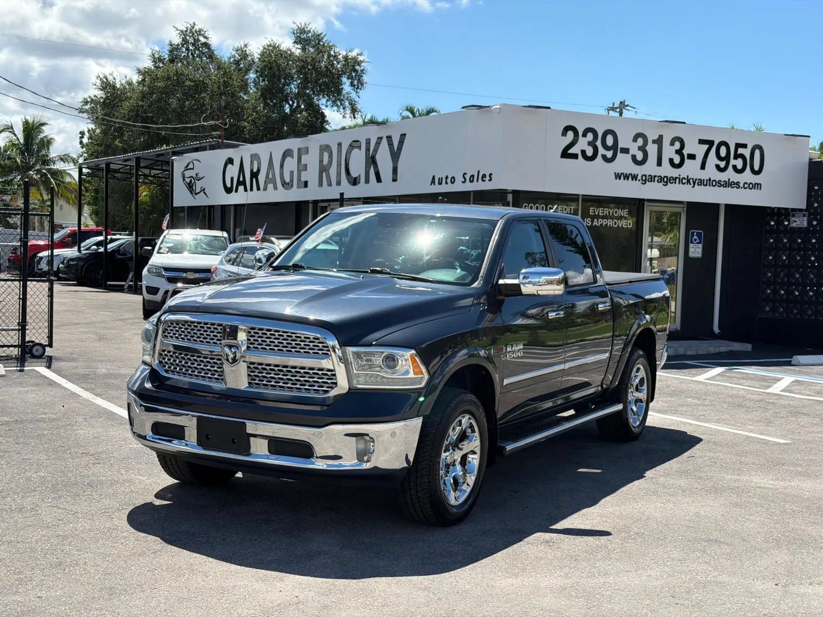 Used 2016 RAM 1500 Laramie w/ Convenience Group AWD/4WD image 1