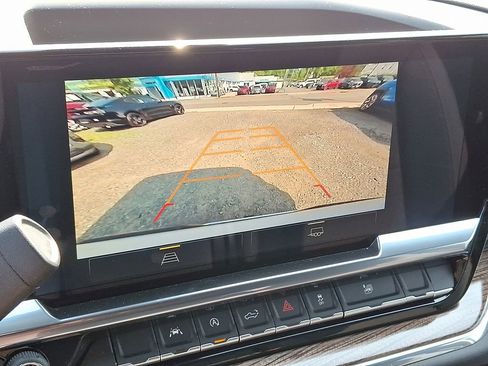 Used 2025 Chevrolet Silverado 1500 LT image 18