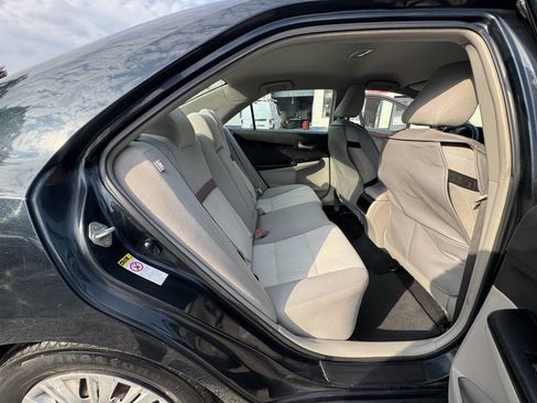 Used 2012 Toyota Camry LE image 34