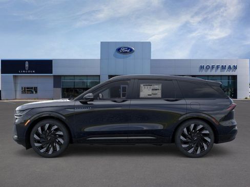 New 2026 Lincoln Nautilus Reserve image 3