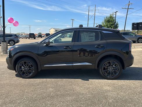 New 2026 Nissan Kicks SR image 5