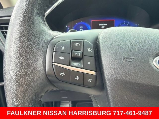 Used 2020 Ford Escape Titanium AWD/4WD image 13