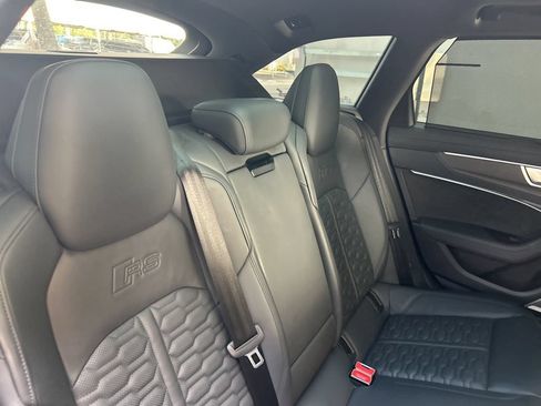 Used 2022 Audi RS 6 w/ Carbon Optic Package AWD/4WD image 33