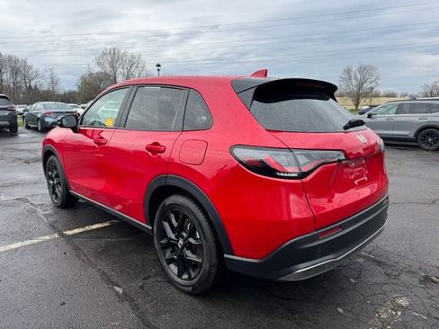 Used 2025 Honda HR-V Sport image 4