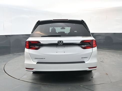 Used 2023 Honda Odyssey Sport image 4