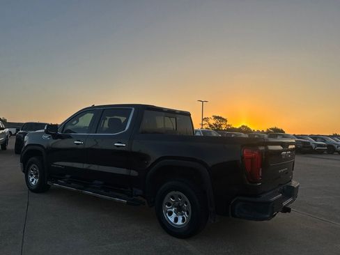 Used 2019 GMC Sierra 1500 SLT RWD image 14