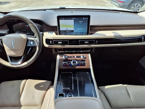 Certified 2023 Lincoln Aviator Reserve w/ Equipment Group 201A RWD image 7