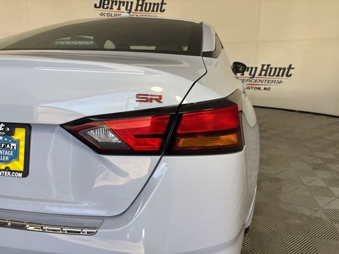 Used 2023 Nissan Altima 2.5 SR image 30