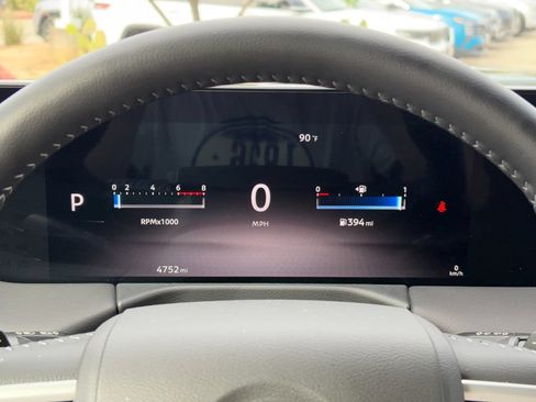 Used 2026 Nissan Armada SV RWD image 14