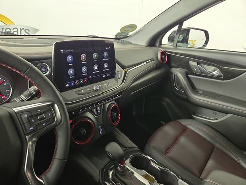 Certified 2025 Chevrolet Blazer RS image 24