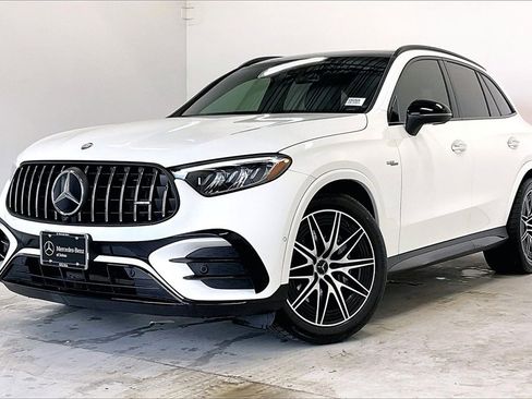 Used 2025 Mercedes-Benz GLC 43 AMG 4MATIC image 2