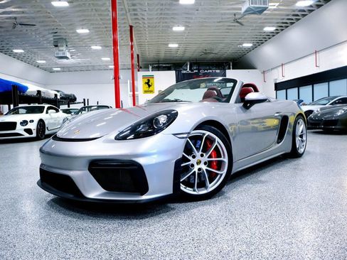 Used 2023 Porsche 718 Boxster Spyder RWD image 4
