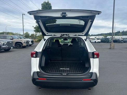 Certified 2023 Toyota RAV4 LE AWD/4WD image 12