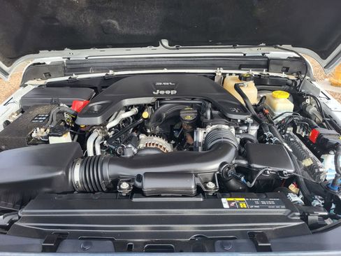 Used 2019 Jeep Wrangler Unlimited Rubicon w/ Steel Bumper Group image 31