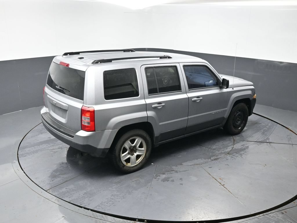 Used 2017 Jeep Patriot Sport w/ Power Value Group FWD image 13