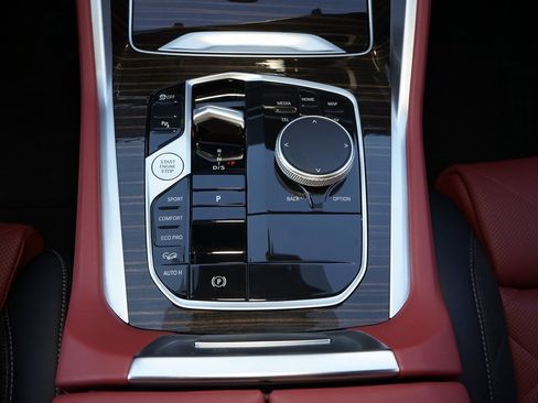 Used 2025 BMW X6 xDrive40i image 18