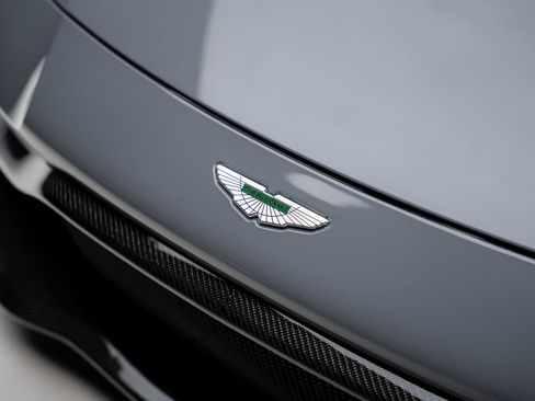 Used 2020 Aston Martin V8 Vantage Coupe RWD image 13