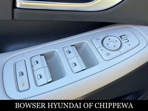 Used 2023 Hyundai Sonata SE FWD image 10