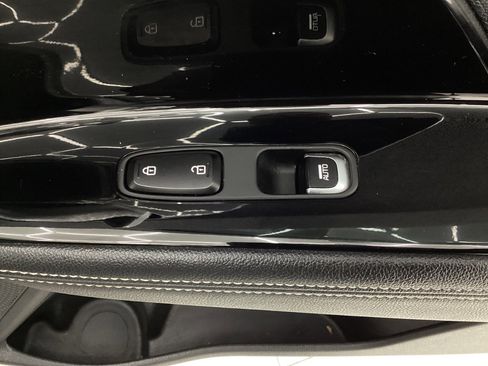 Used 2022 Kia Niro EX w/ Cold Weather Package FWD image 39