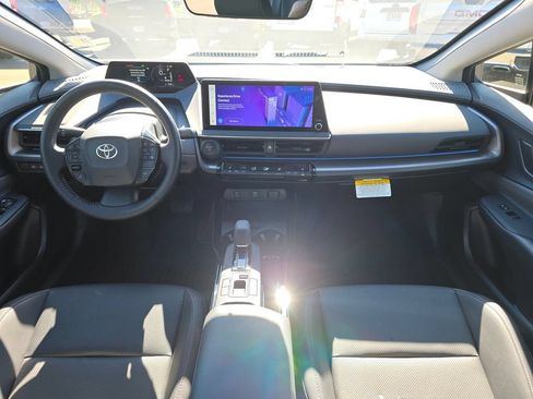 Used 2024 Toyota Prius XLE AWD/4WD image 54