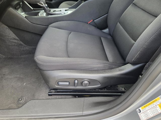Used 2024 Chevrolet Malibu LT FWD image 14