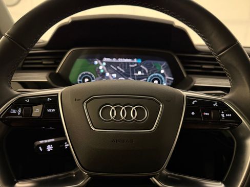 Certified 2024 Audi Q8 e-tron Premium Plus w/ Premium Plus Package AWD/4WD image 11
